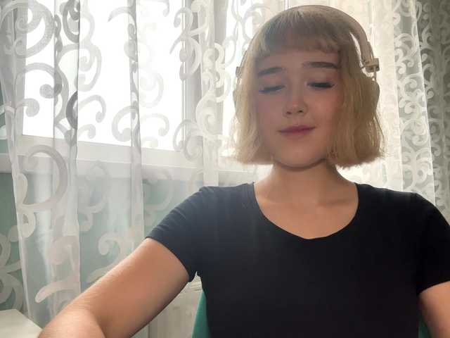 VivienaRoyze live cam on BongaCams