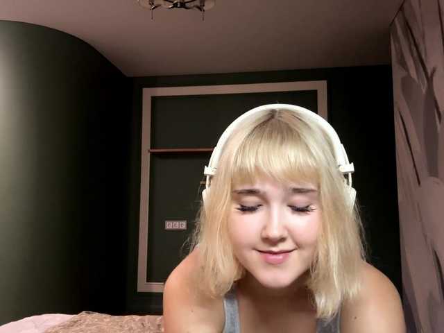 VivienaRoyze live cam on BongaCams