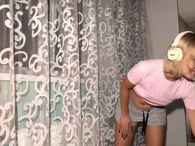 VivienaRoyze live cam on BongaCams