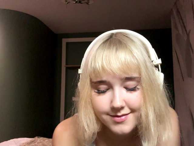 VivienaRoyze live cam on BongaCams