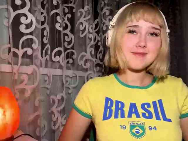 VivienaRoyze webcam