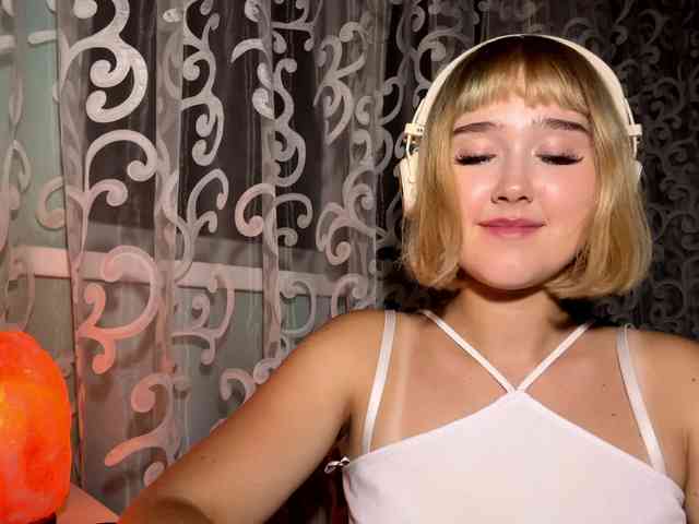 VivienaRoyze webcam