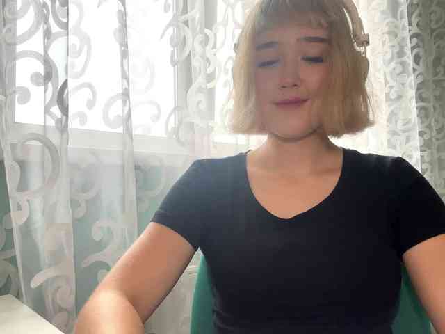 VivienaRoyze webcam