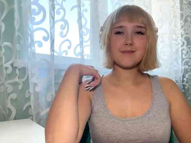VivienaRoyze webcam
