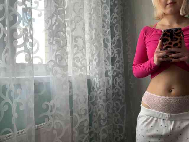 VivienaRoyze webcam