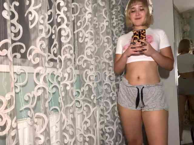 VivienaRoyze webcam
