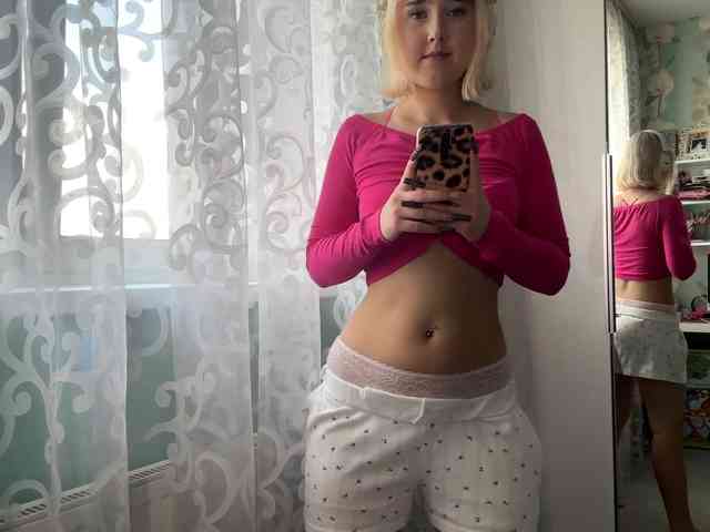 VivienaRoyze webcam