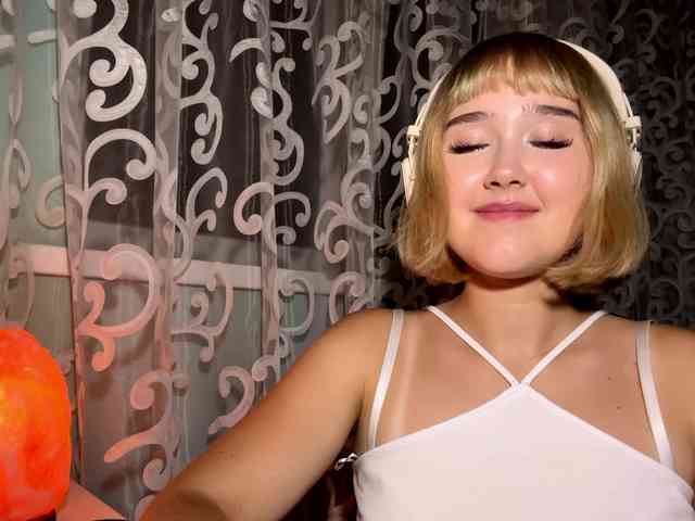 VivienaRoyze webcam