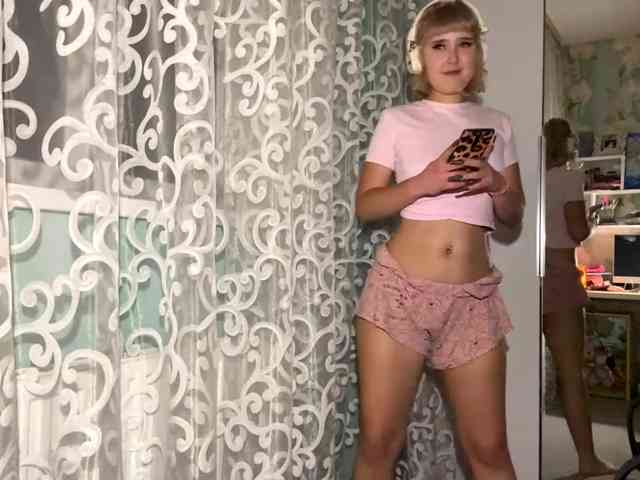 VivienaRoyze webcam