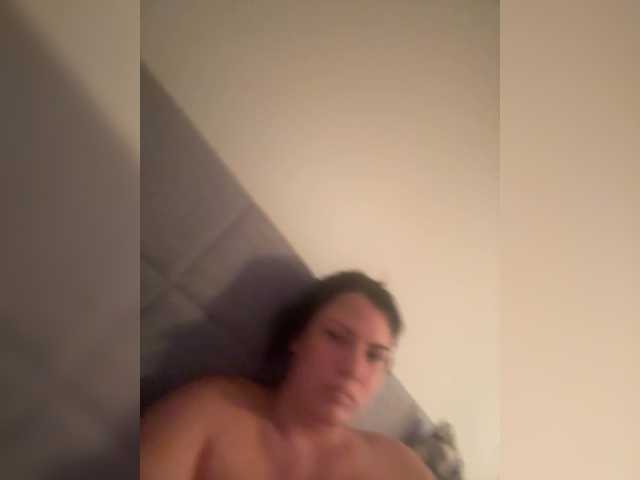Toups12, live now on BongaCams