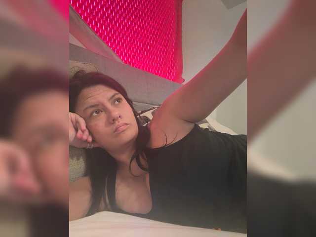 Toups12 live webcam show