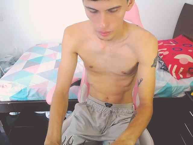 MasterJordy Live Webcam on BongaCams