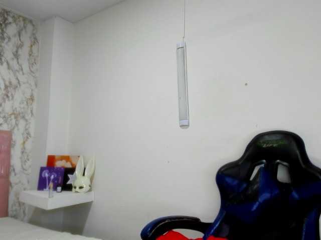 Natasha111 live cam on BongaCams