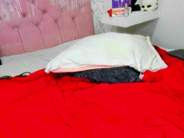 Natasha111 webcam