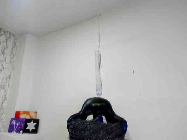 Natasha111 webcam