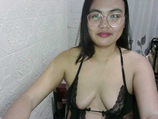 bootyshake live cam on BongaCams