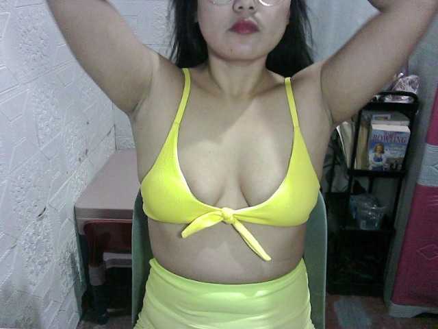 bootyshake live cam on BongaCams