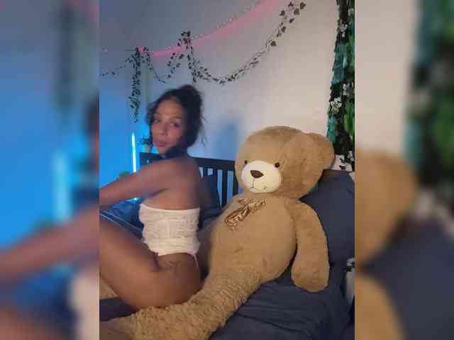 Model: imcaebae