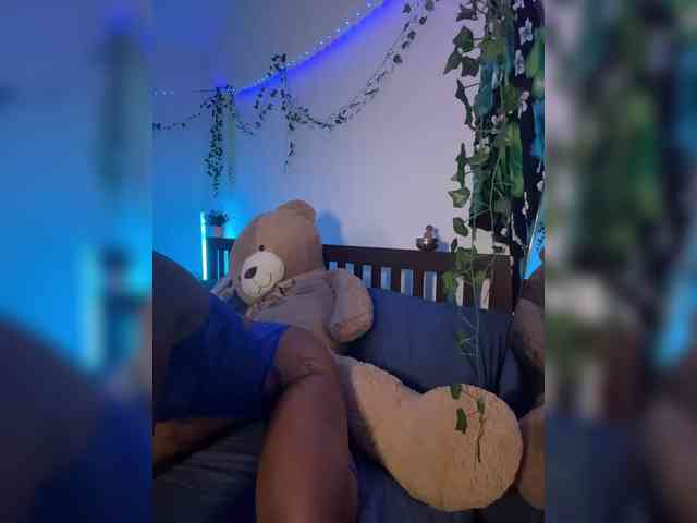 Model: imcaebae
