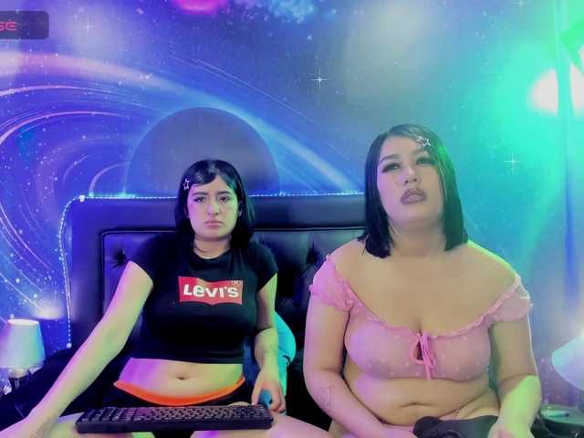 lesbian-scissorss