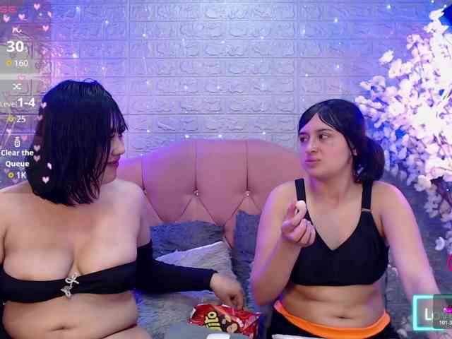 lesbian-scissorss webcam