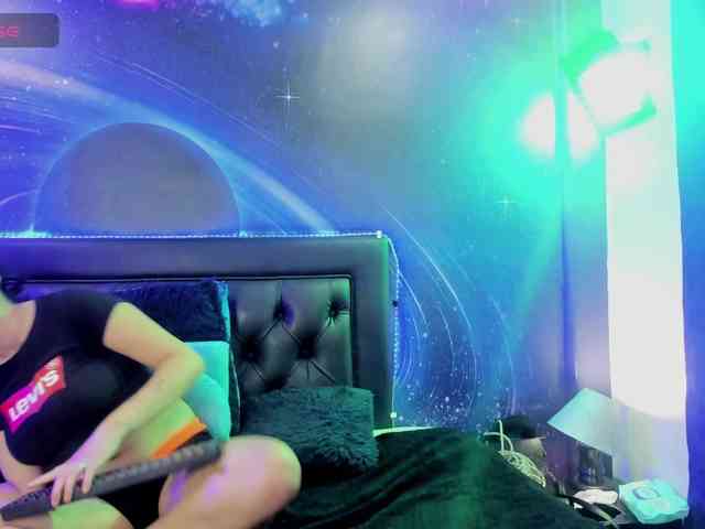 lesbian-scissorss webcam