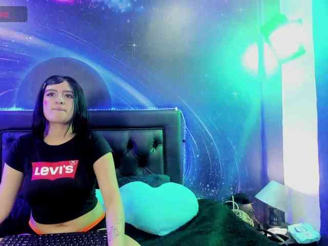 lesbian-scissorss webcam