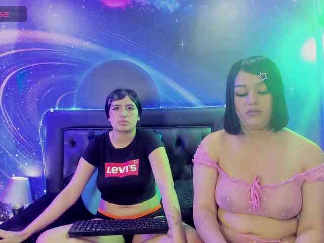 lesbian-scissorss webcam