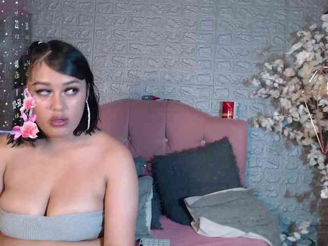 lesbian-scissorss webcam
