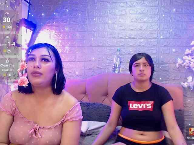 lesbian-scissorss webcam