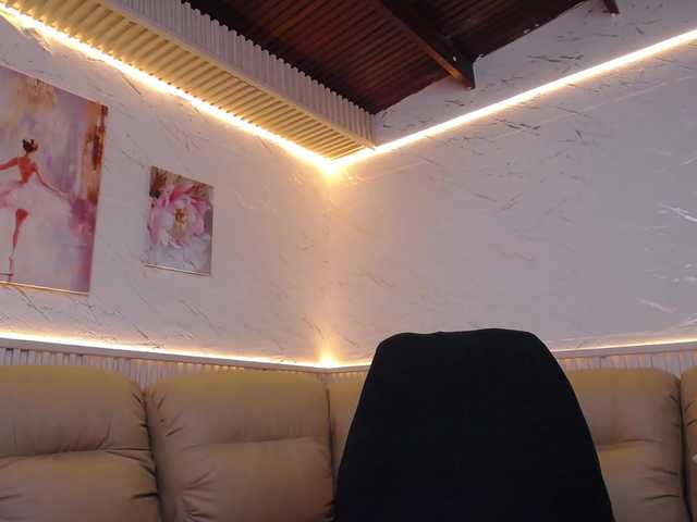 KimberlySkinny live cam on BongaCams
