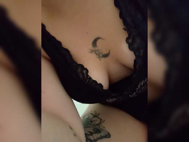 ChicaLatinaBR live cam on BongaCams