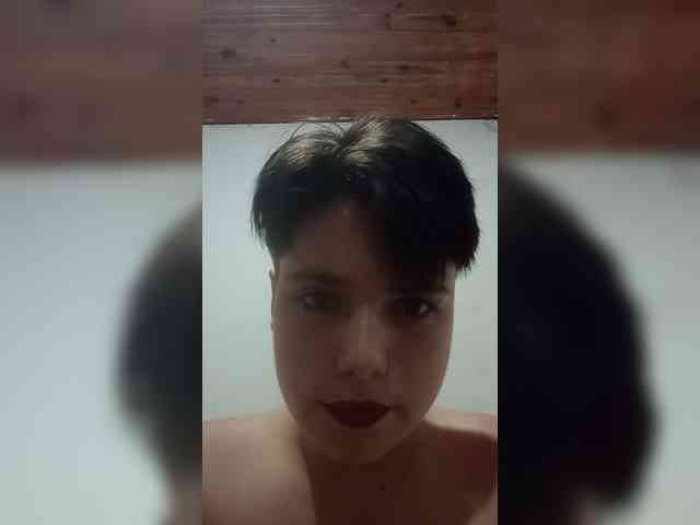 ChicaLatinaBR webcam