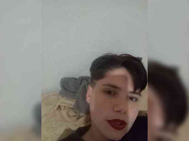 ChicaLatinaBR webcam