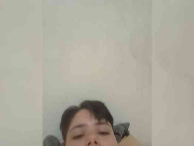 ChicaLatinaBR webcam