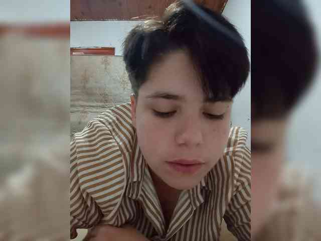ChicaLatinaBR webcam