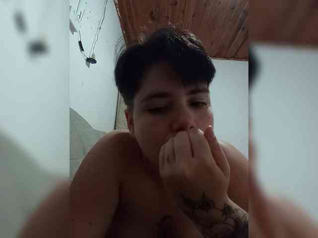 ChicaLatinaBR webcam