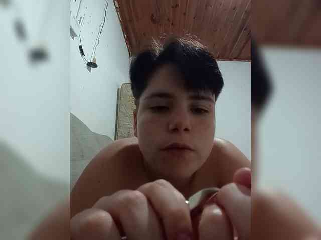 ChicaLatinaBR webcam