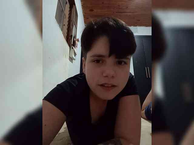 ChicaLatinaBR webcam