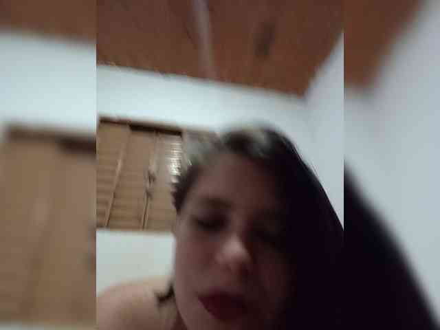 ChicaLatinaBR webcam