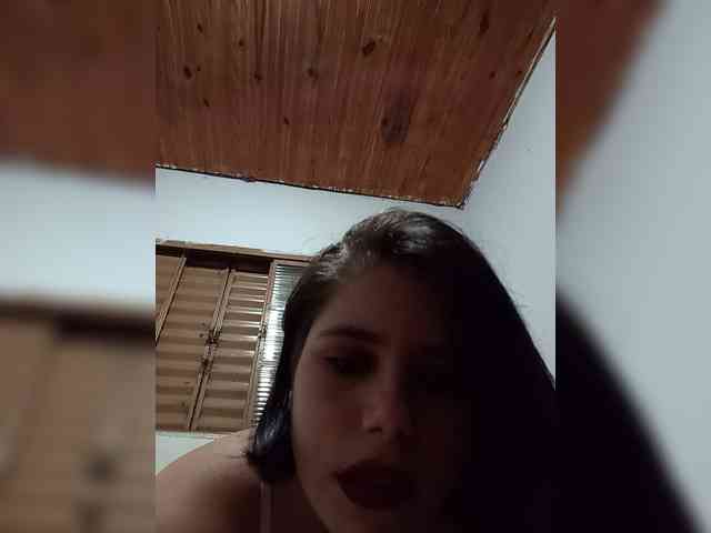 ChicaLatinaBR webcam