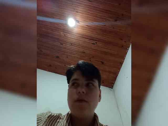 ChicaLatinaBR webcam