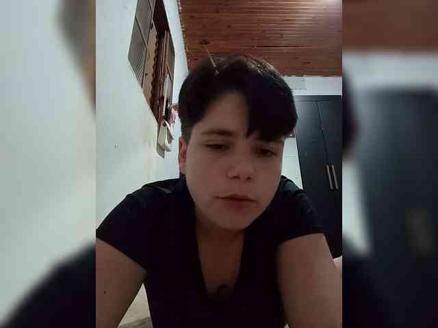 ChicaLatinaBR webcam
