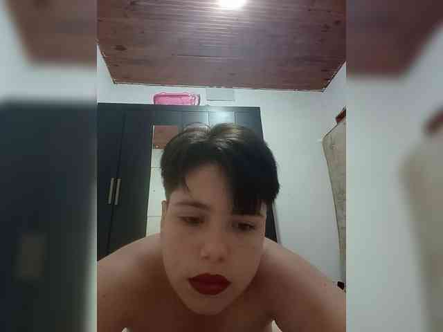 ChicaLatinaBR webcam