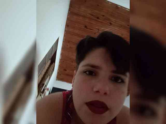 ChicaLatinaBR webcam