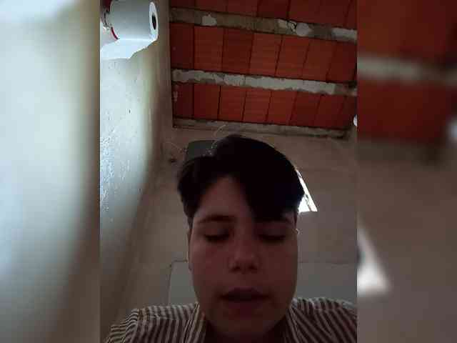 ChicaLatinaBR webcam