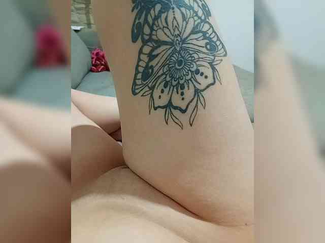 ChicaLatinaBR webcam