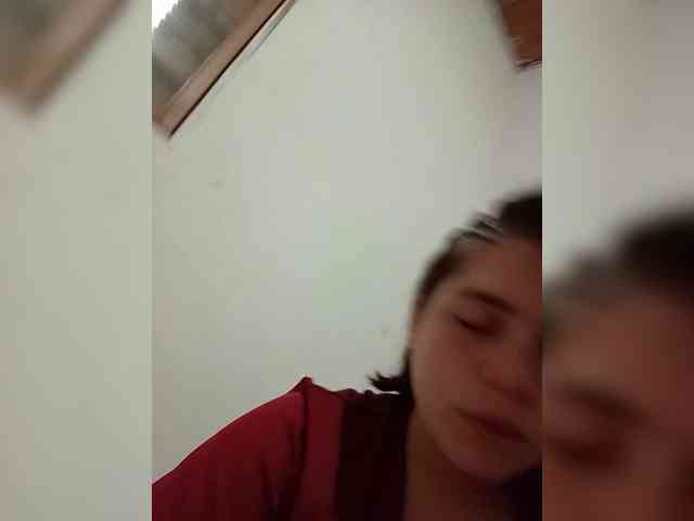 ChicaLatinaBR webcam