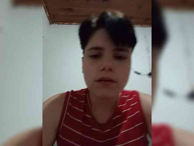 ChicaLatinaBR webcam