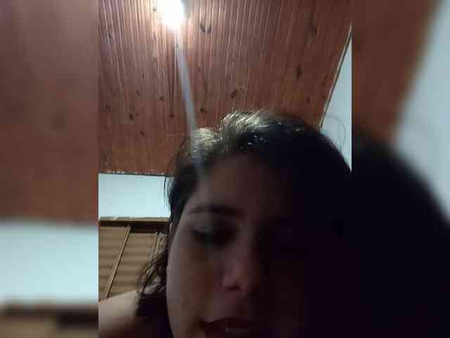 ChicaLatinaBR webcam